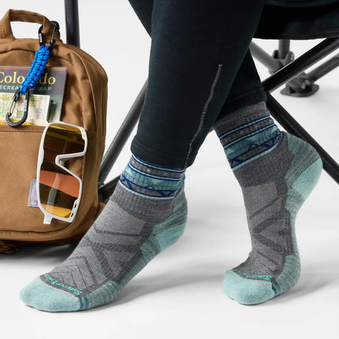 Women's Hike Zig Zag Valley Mid Crew Socks